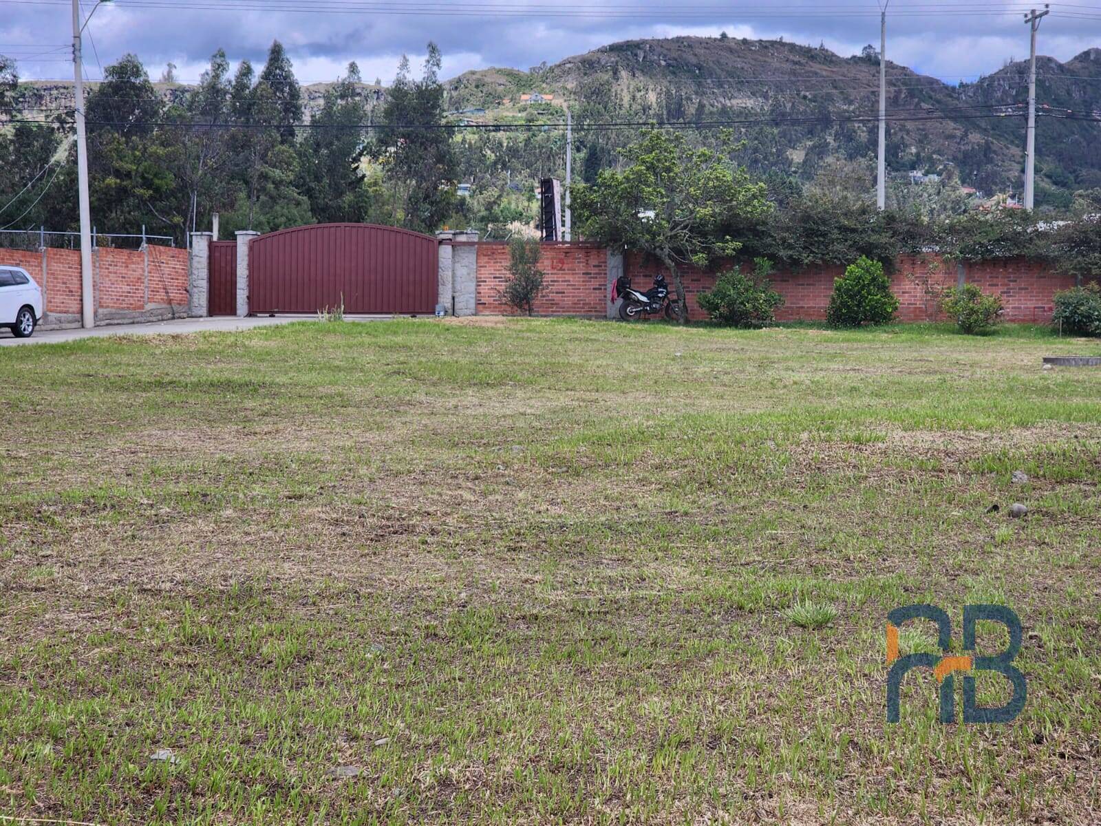 En venta 2140 m2 de terreno en urbanización en Challuabamba